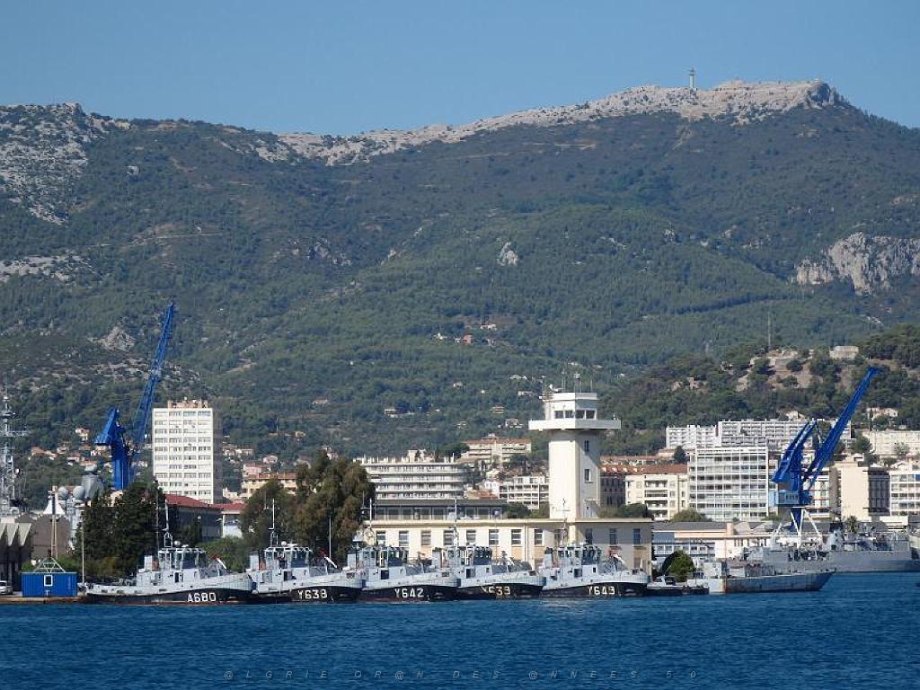 183 TOULON ET SA RADE (49).jpg